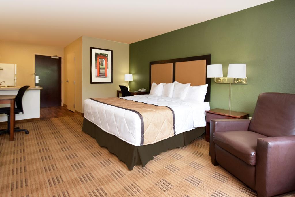 เอ็กซ์เทนด์ สเตย์ อเมริกา มินนิอาโปลิส อีเดน แพรรี แวลเลย์ วิวโร้ด Hotel ภายนอก รูปภาพ