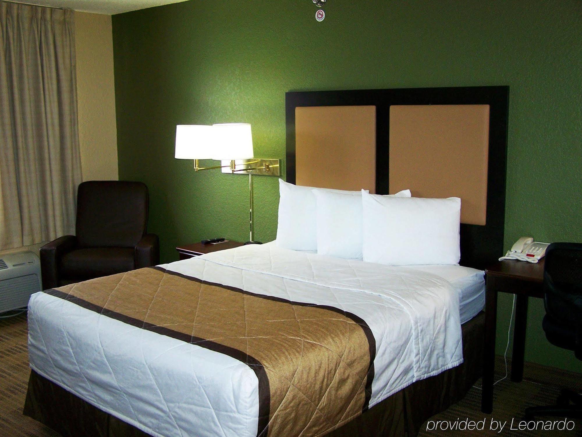 เอ็กซ์เทนด์ สเตย์ อเมริกา มินนิอาโปลิส อีเดน แพรรี แวลเลย์ วิวโร้ด Hotel ภายนอก รูปภาพ